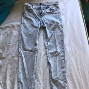 H&M Dividend acid washed Jeans